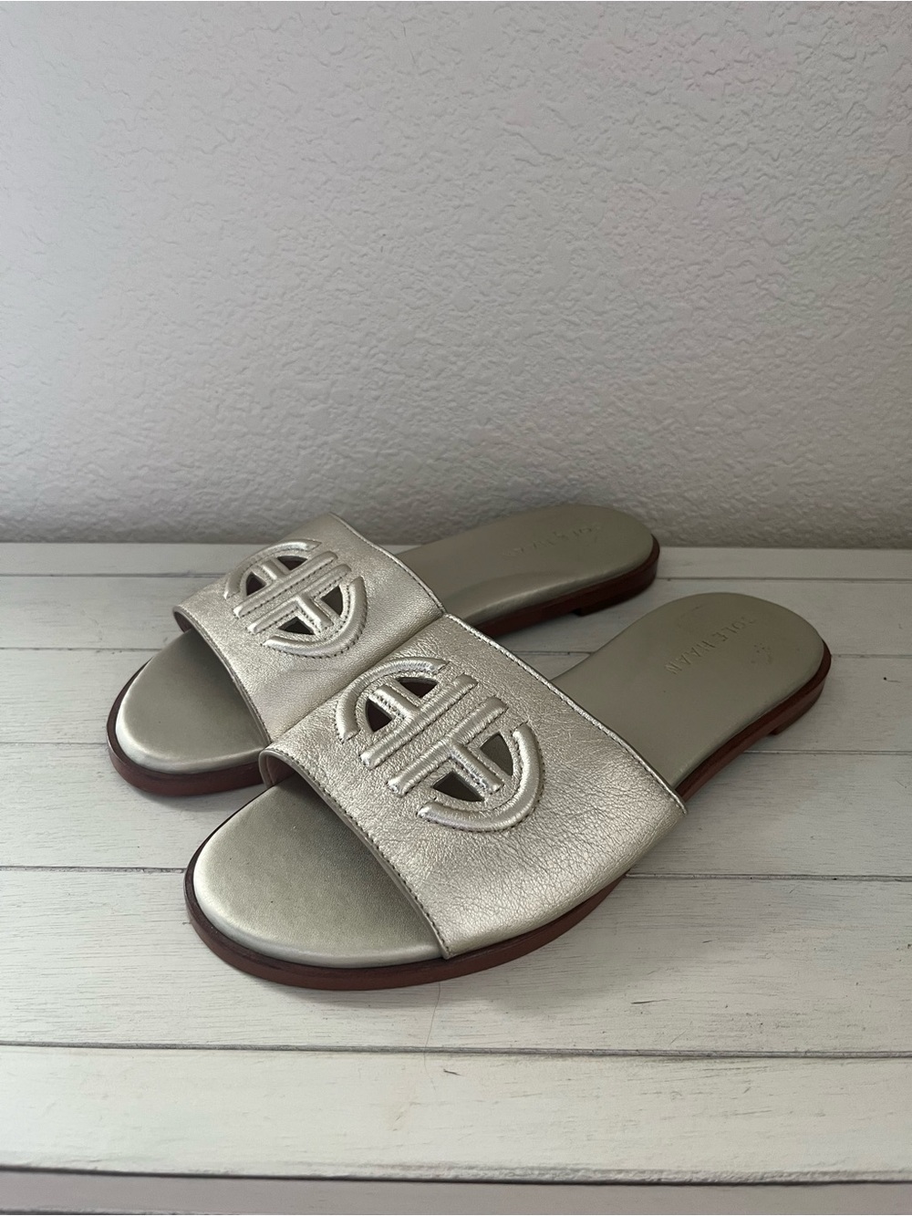 Cole Haan Flynn Logo Slides Sandals Gold Leather